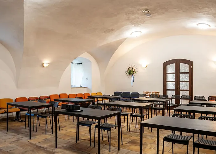 Holensky Dvur Отель Ratibor (Jindrichuv Hradec )